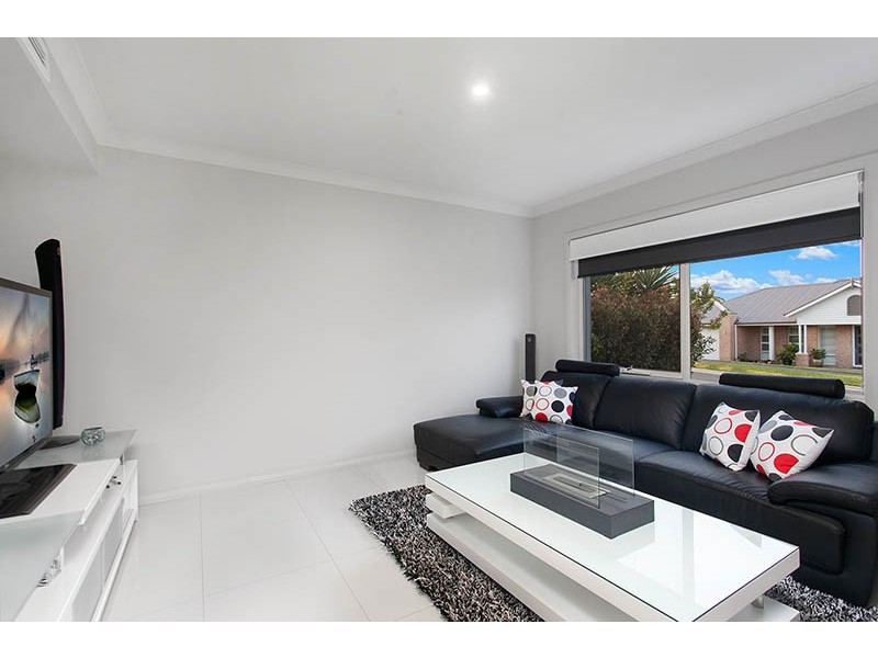 16 Brigantine Drive, Shell Cove NSW 2529