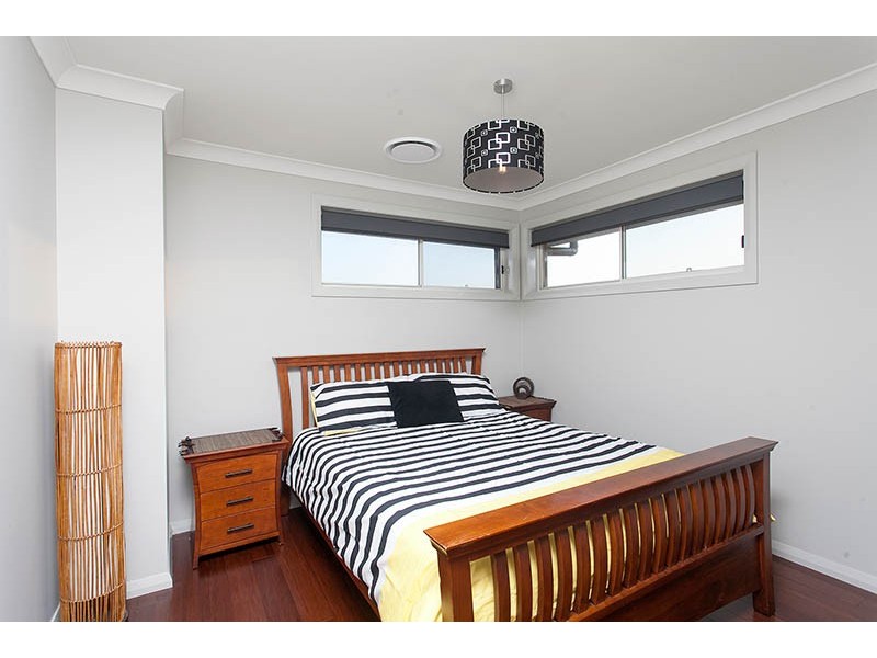 16 Brigantine Drive, Shell Cove NSW 2529