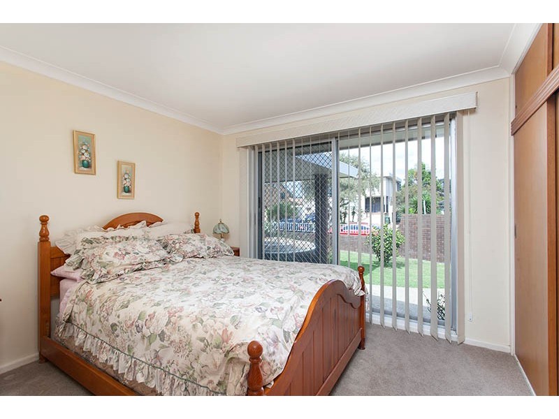 2 Headland Parade, Barrack Point NSW 2528
