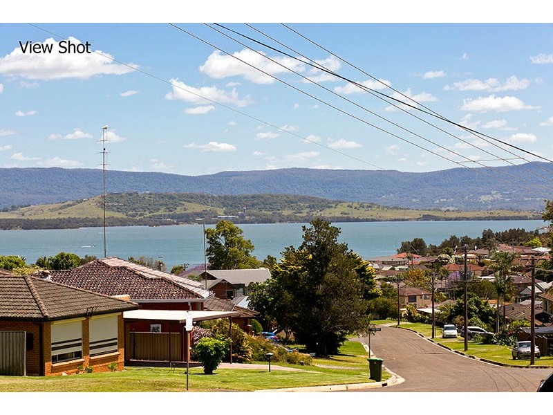 25 Cox Parade, Mount Warrigal NSW 2528