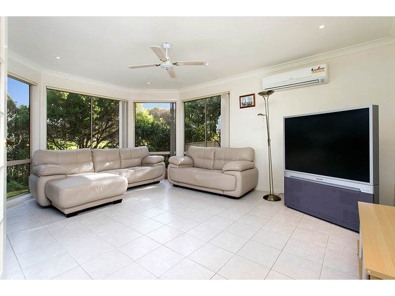 10 Norfolk Crescent, Shell Cove NSW 2529