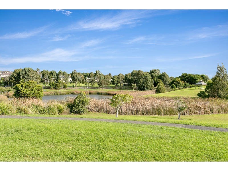 10 Norfolk Crescent, Shell Cove NSW 2529