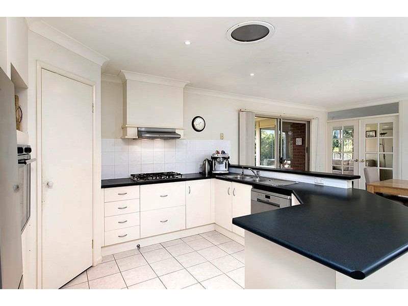 10 Norfolk Crescent, Shell Cove NSW 2529