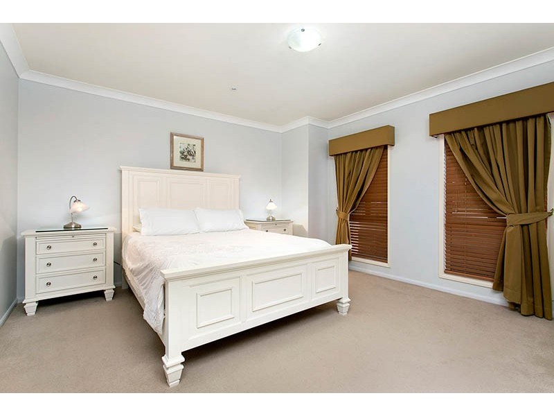 10 Norfolk Crescent, Shell Cove NSW 2529