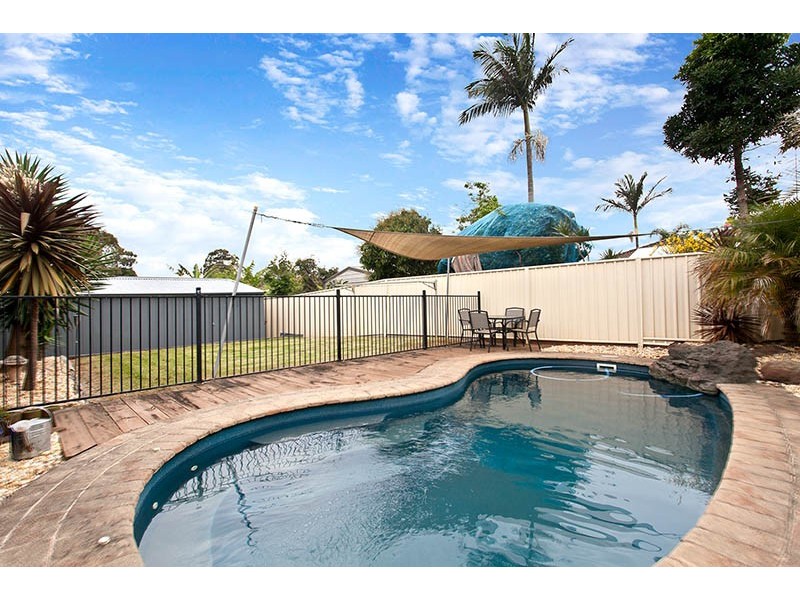 19 Birra Drive, Oak Flats NSW 2529