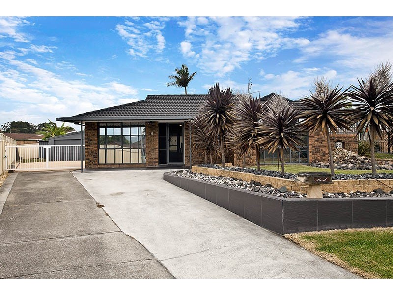 19 Birra Drive, Oak Flats NSW 2529