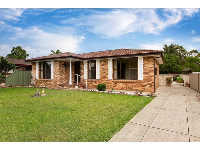 14 Jarrah Way, Albion Park Rail NSW 2527