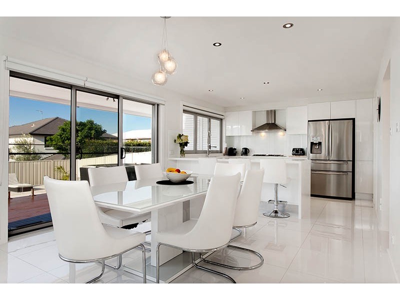 18 Coolum Parkway, Shell Cove NSW 2529