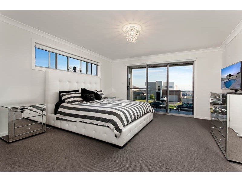 18 Coolum Parkway, Shell Cove NSW 2529