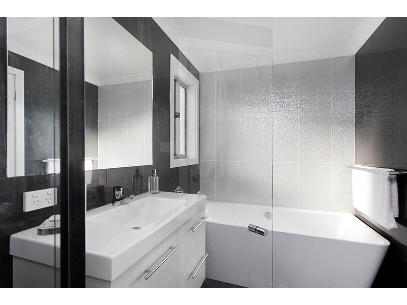 18 Coolum Parkway, Shell Cove NSW 2529