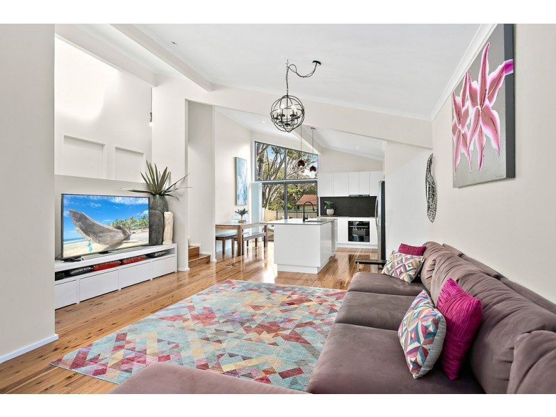 16 Hunter Street, Barrack Heights NSW 2528