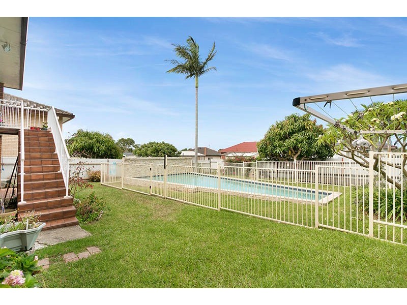 56 Cassia Street, Barrack Heights NSW 2528