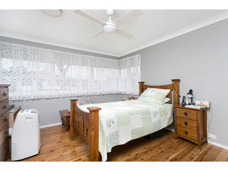 56 Cassia Street, Barrack Heights NSW 2528
