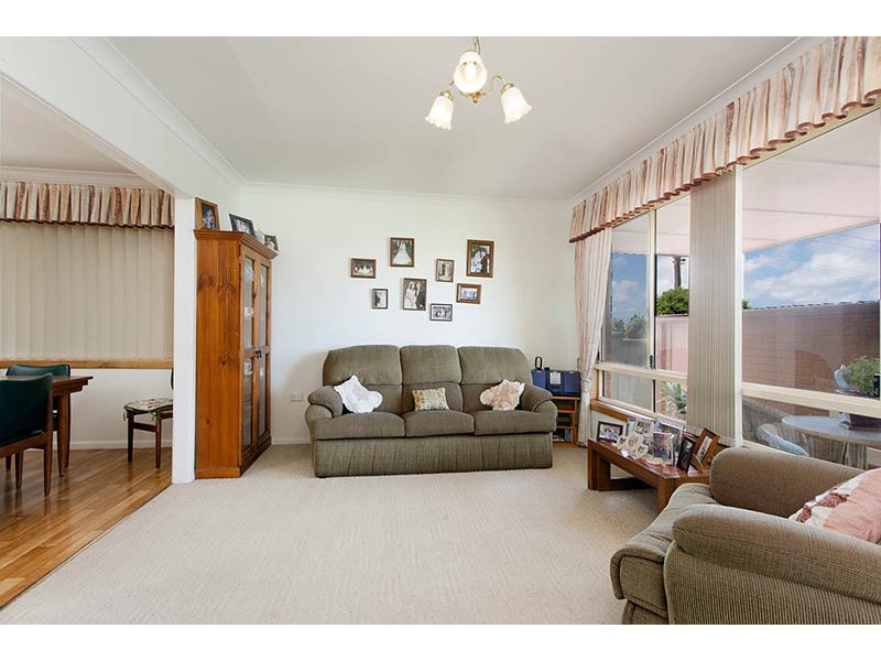 40 Sammat Avenue, Barrack Heights NSW 2528