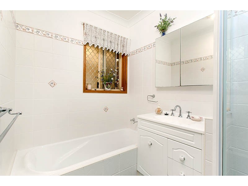 40 Sammat Avenue, Barrack Heights NSW 2528