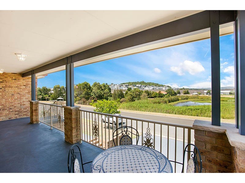 68 Southern Cross Boulevard, Shell Cove NSW 2529