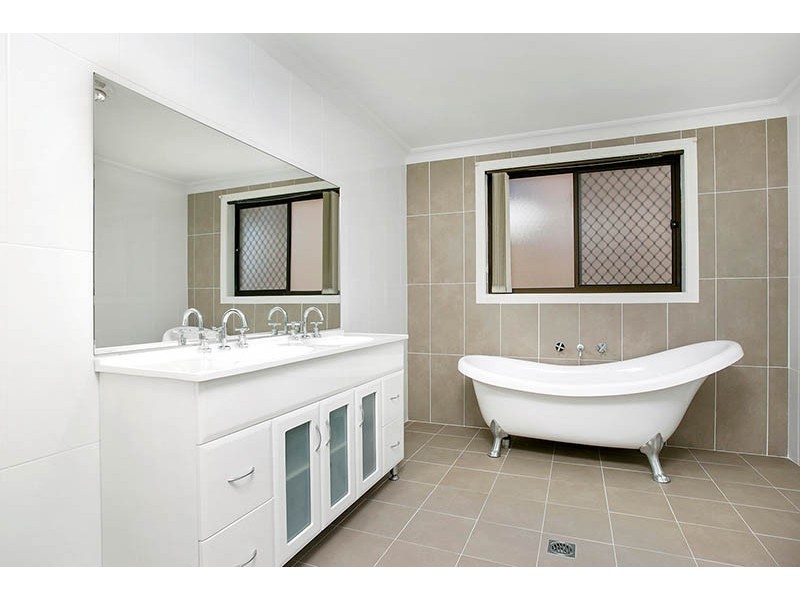 68 Southern Cross Boulevard, Shell Cove NSW 2529