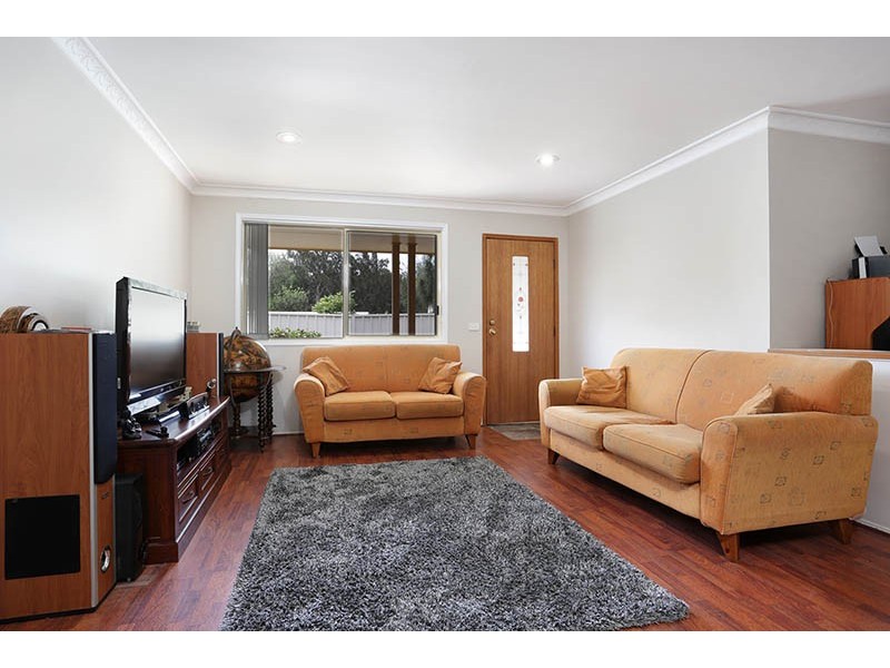 2/5 Koona Street, Albion Park Rail NSW 2527