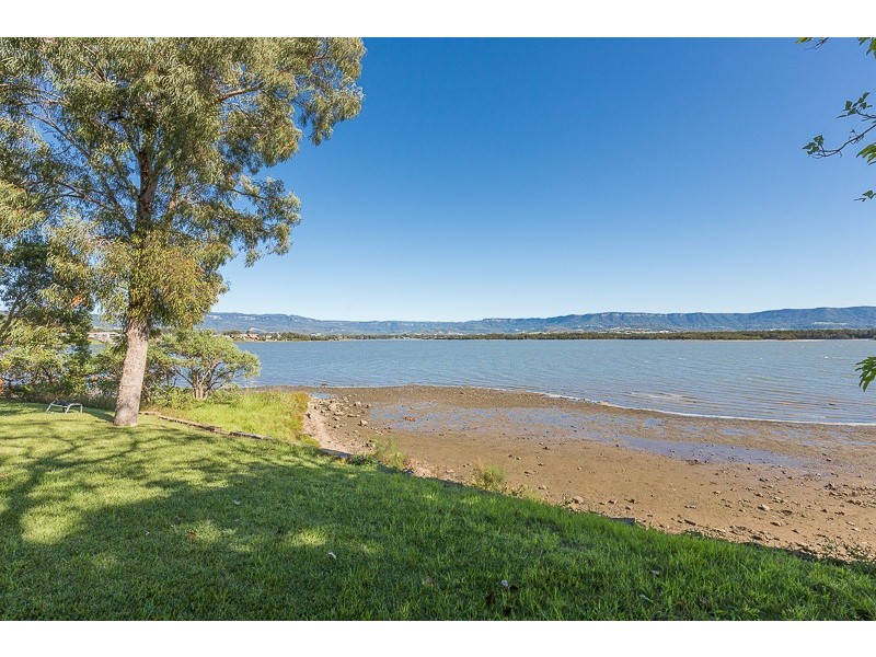 49 The Boulevarde, Oak Flats NSW 2529