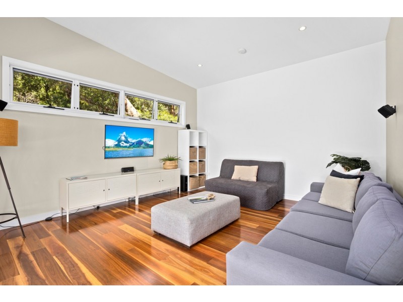 81 Ocean Street, Windang NSW 2528