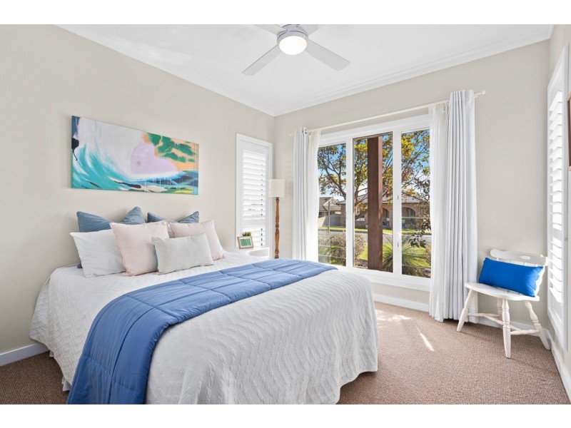 81 Ocean Street, Windang NSW 2528