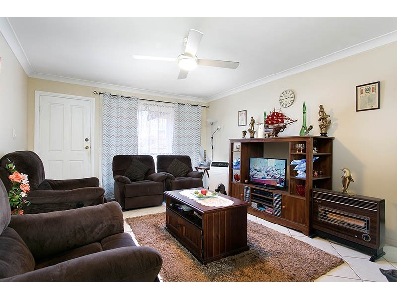 3/8 Wallis Close, Flinders NSW 2529
