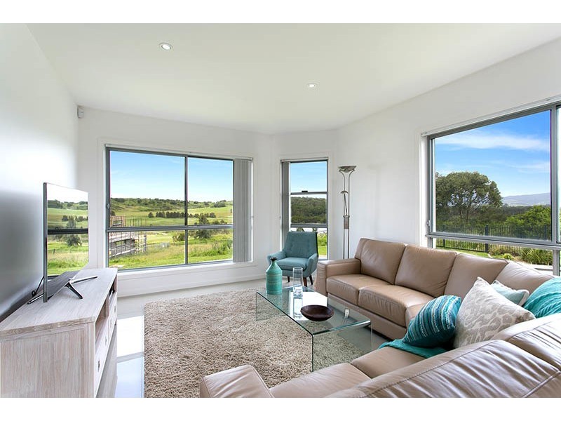 21 Augusta Parkway, Shell Cove NSW 2529