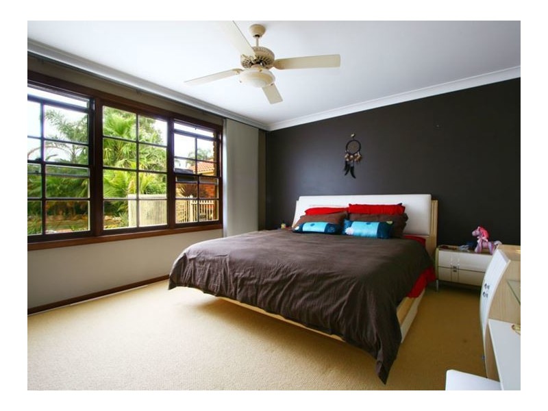 49 Coolawin Crescent, Shellharbour NSW 2529