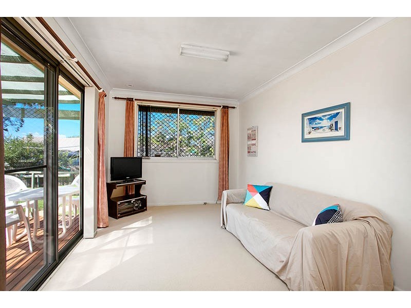 2 Anthony Street, Lake Illawarra NSW 2528