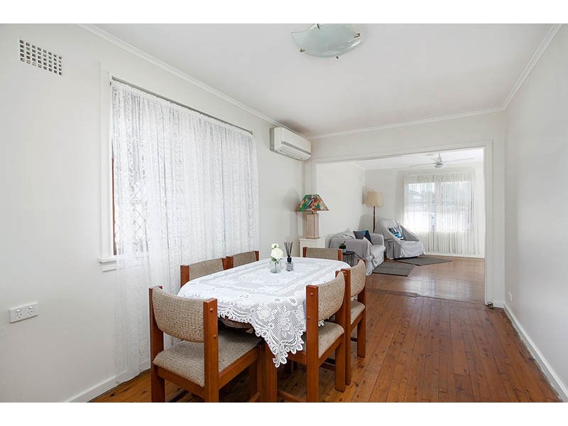 2 Anthony Street, Lake Illawarra NSW 2528