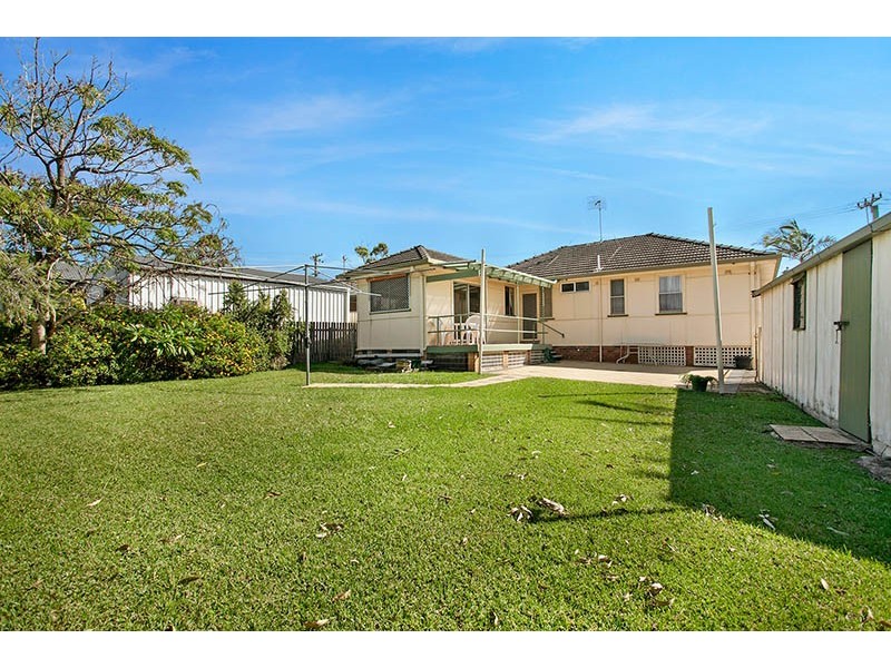 2 Anthony Street, Lake Illawarra NSW 2528