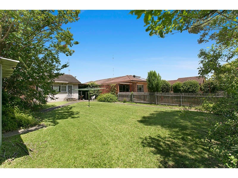 6 Storey Street, Oak Flats NSW 2529