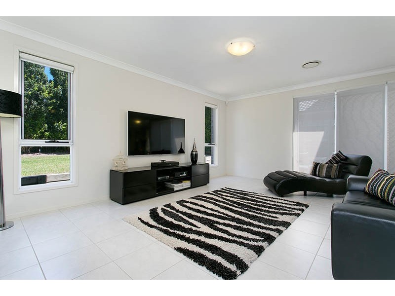 5 Bendoura Crescent, Flinders NSW 2529