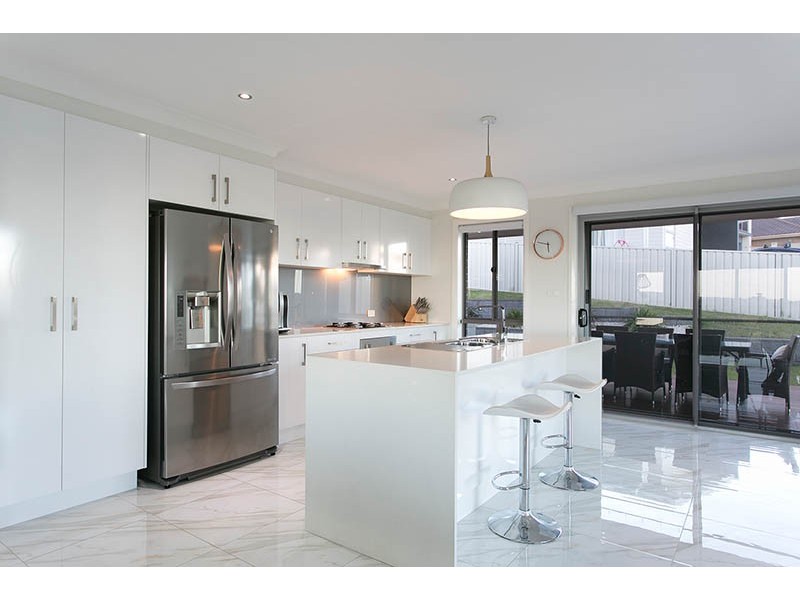 3 Ellerston Parkway, Shell Cove NSW 2529