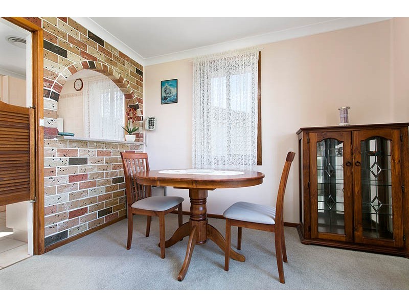 18 Messenger Road, Barrack Heights NSW 2528