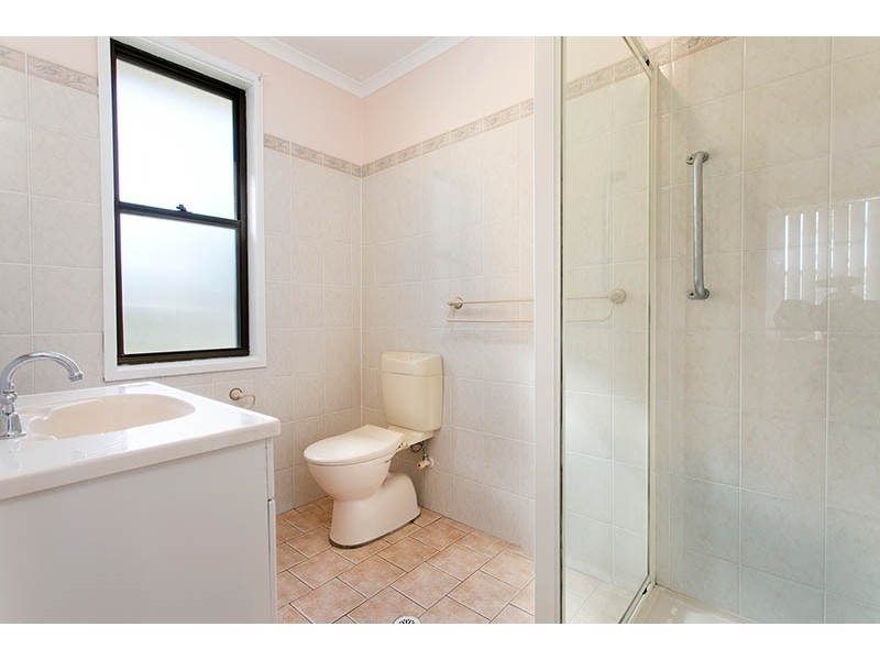 18 Messenger Road, Barrack Heights NSW 2528