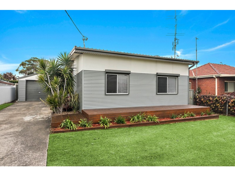 4 Jason Avenue, Barrack Heights NSW 2528