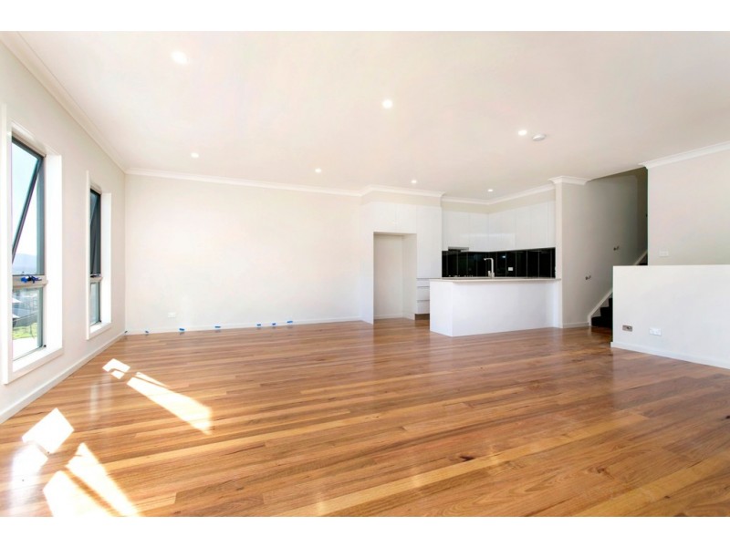 1/11 Whistlers Run, Albion Park NSW 2527