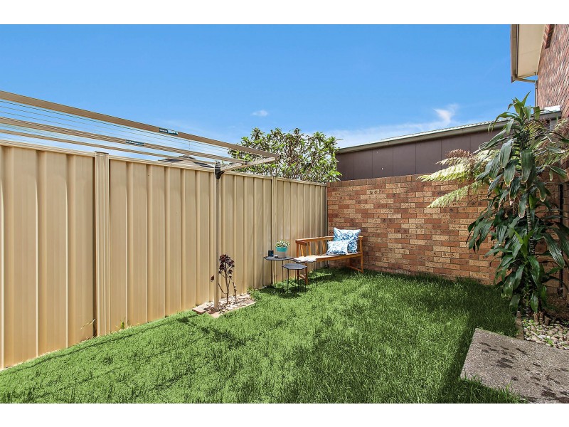 4/54 Peterborough Avenue, Lake Illawarra NSW 2528