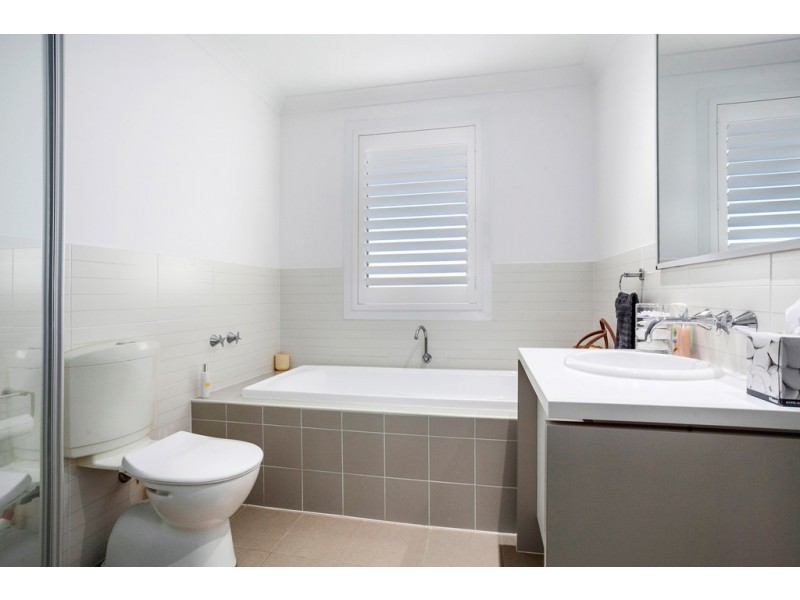 23 Gore Avenue, Shell Cove NSW 2529