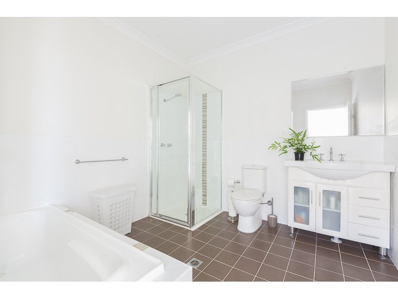 2A Edward Street, Barrack Heights NSW 2528
