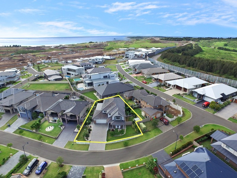 9 Makaha Way, Shell Cove NSW 2529