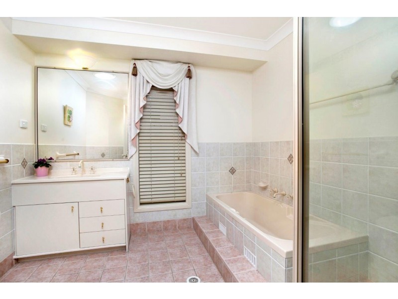 30 Kialoa Circuit, Shell Cove NSW 2529