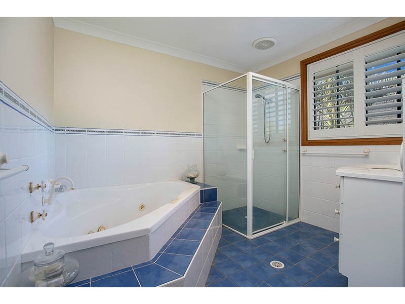 6 Southern Cross Boulevarde, Shell Cove NSW 2529