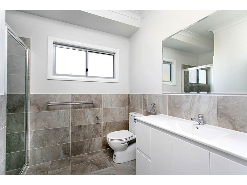 16 Clermont Crescent, Albion Park NSW 2527