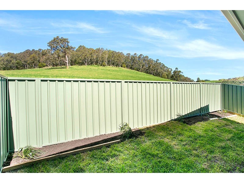 16 Clermont Crescent, Albion Park NSW 2527