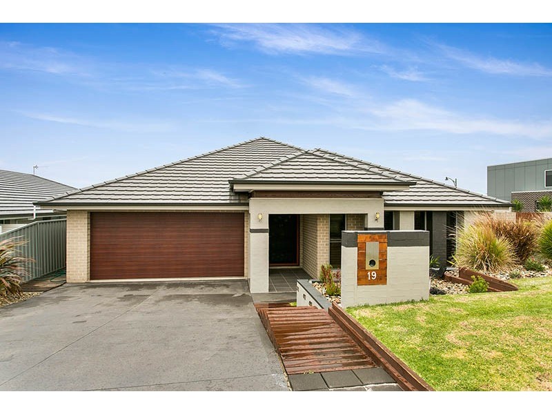 19 Vines Avenue, Shell Cove NSW 2529