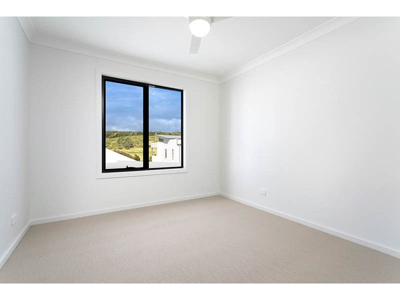 35 Fairways Drive, Shell Cove NSW 2529