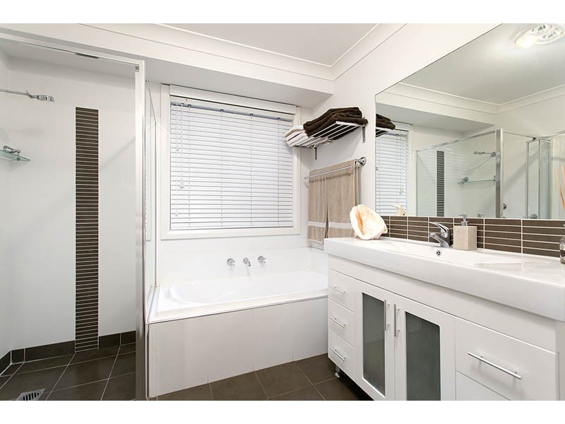 75 Whittaker Street, Flinders NSW 2529