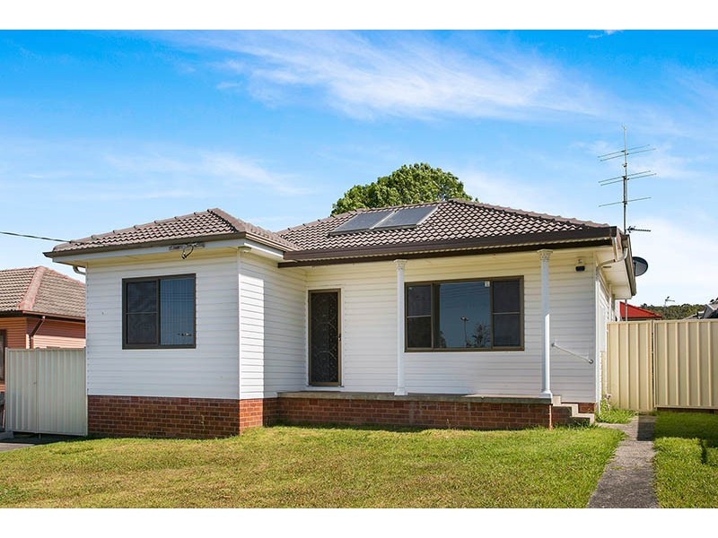 37 Daphne Street, Barrack Heights NSW 2528